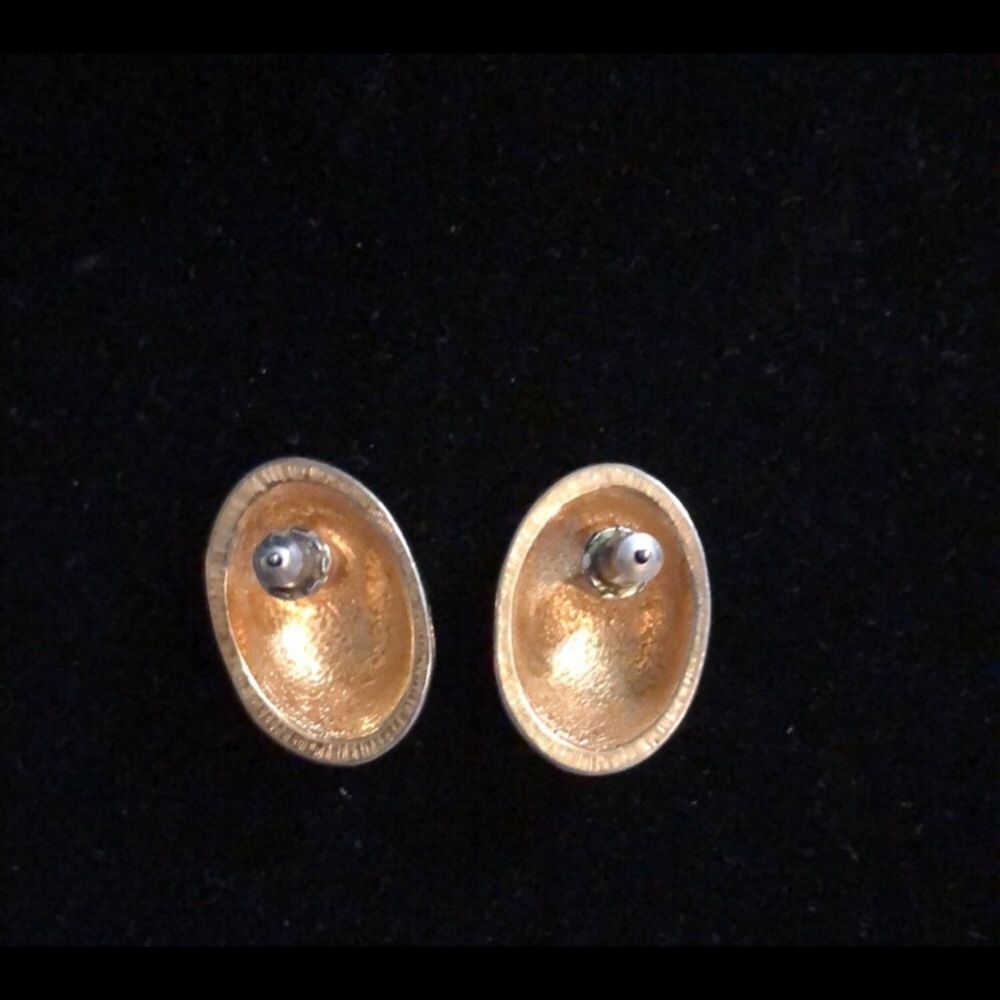 3 pair Earrings - Picture 6 of 9